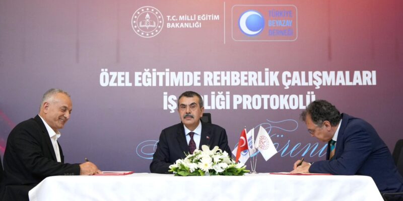 "Hepimiz Eşitiz, Mevzuya Böyle Bakmalıyız"