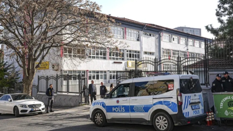 Tüm Okullarda Dedektör Olacak