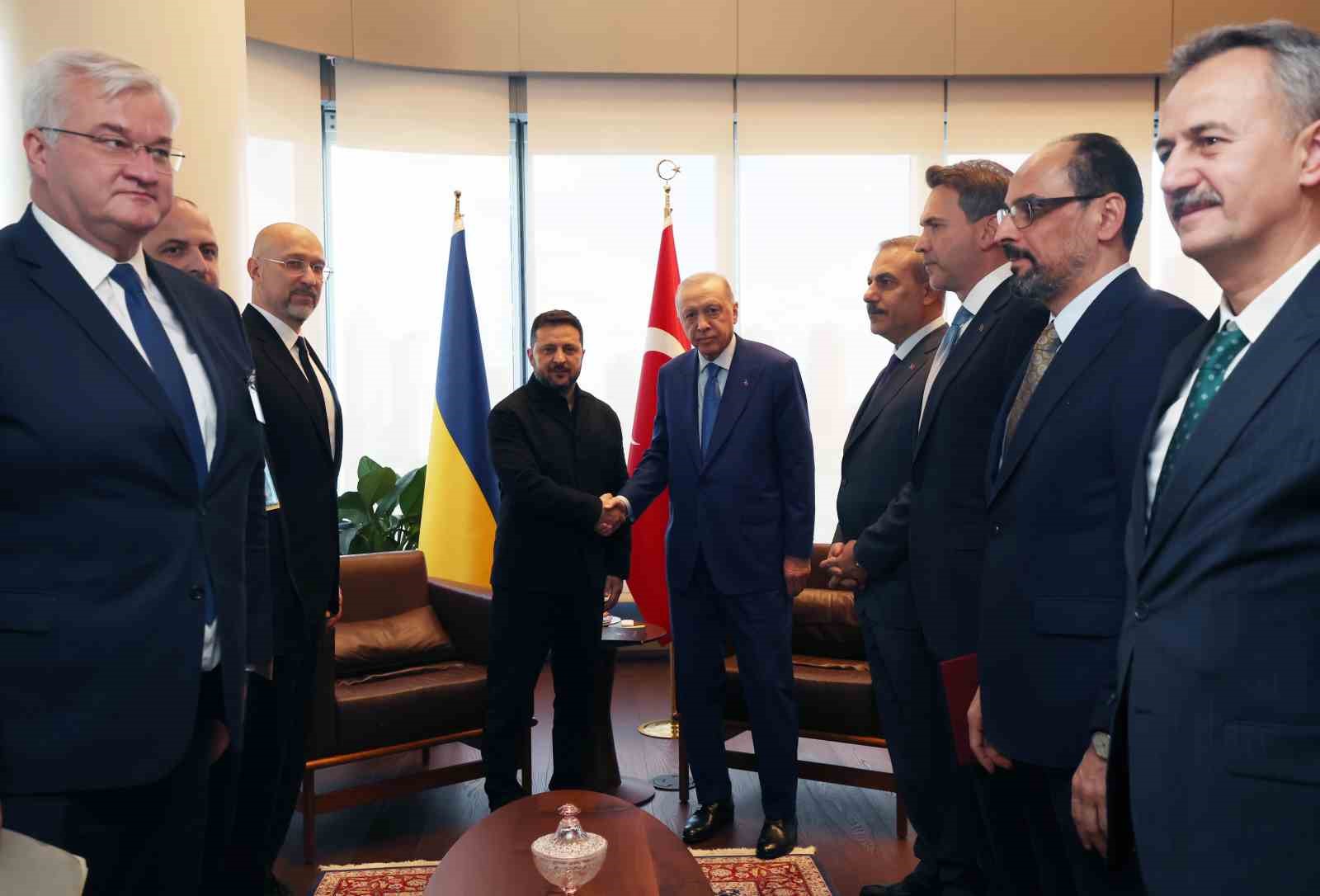 Cumhurbaşkanı Erdoğan, Ukrayna Başbakanı Zelenskiy’i kabul etti