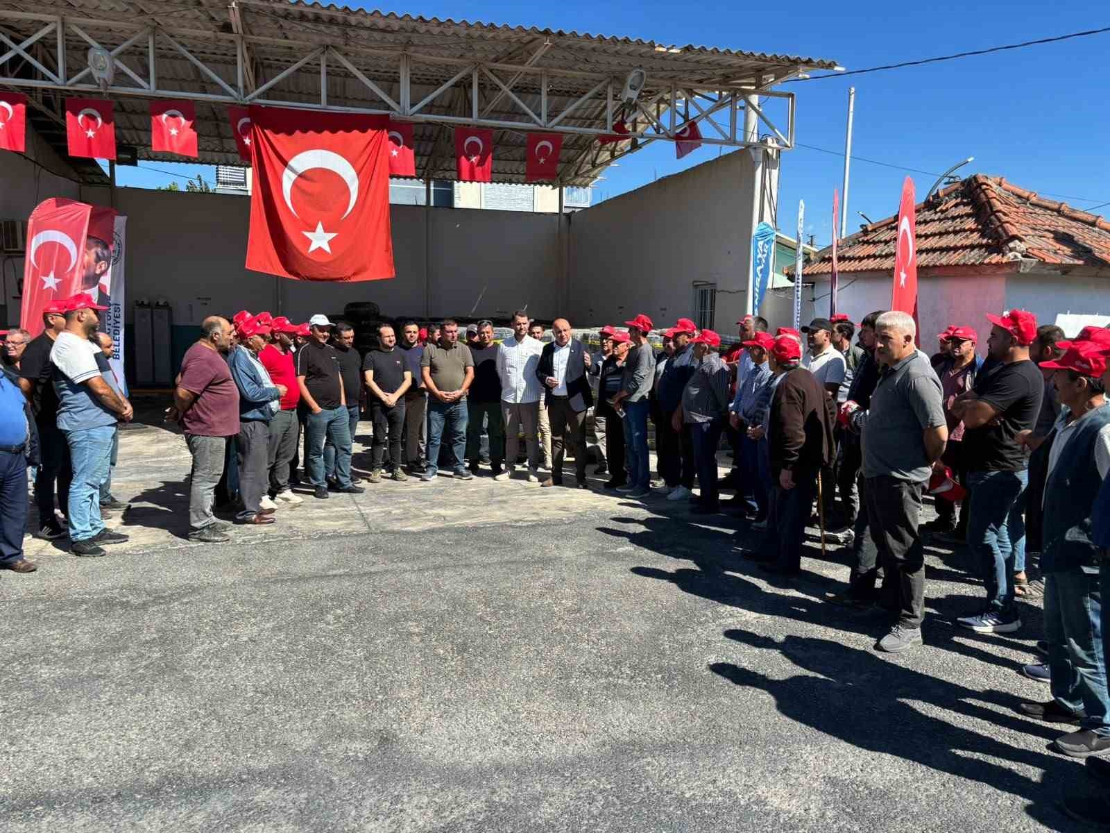 Manisa’da üreticiye can suyu