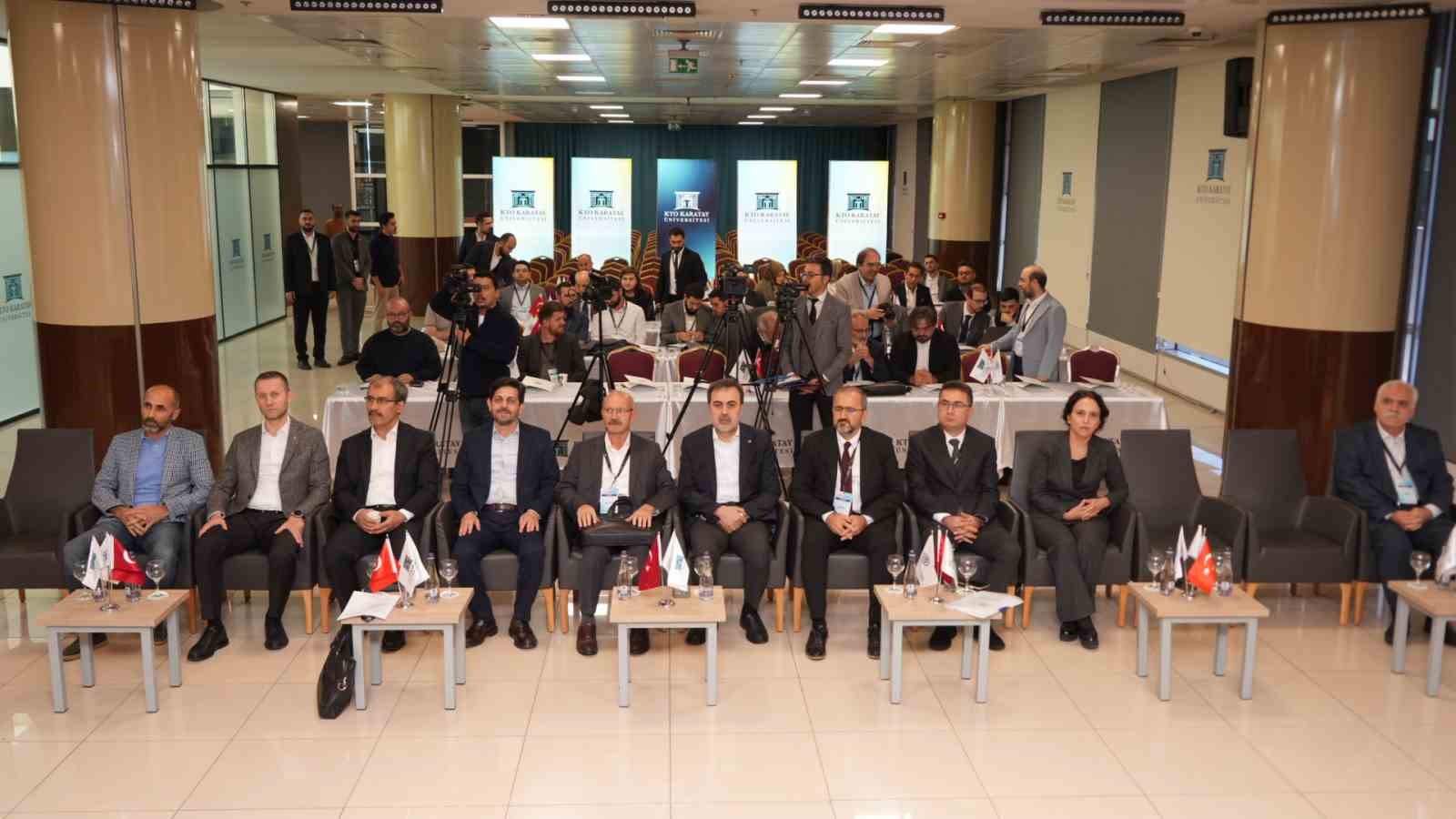 Milli tahkimde hukuk seçme hakkı Konya’da masaya yatırıldı