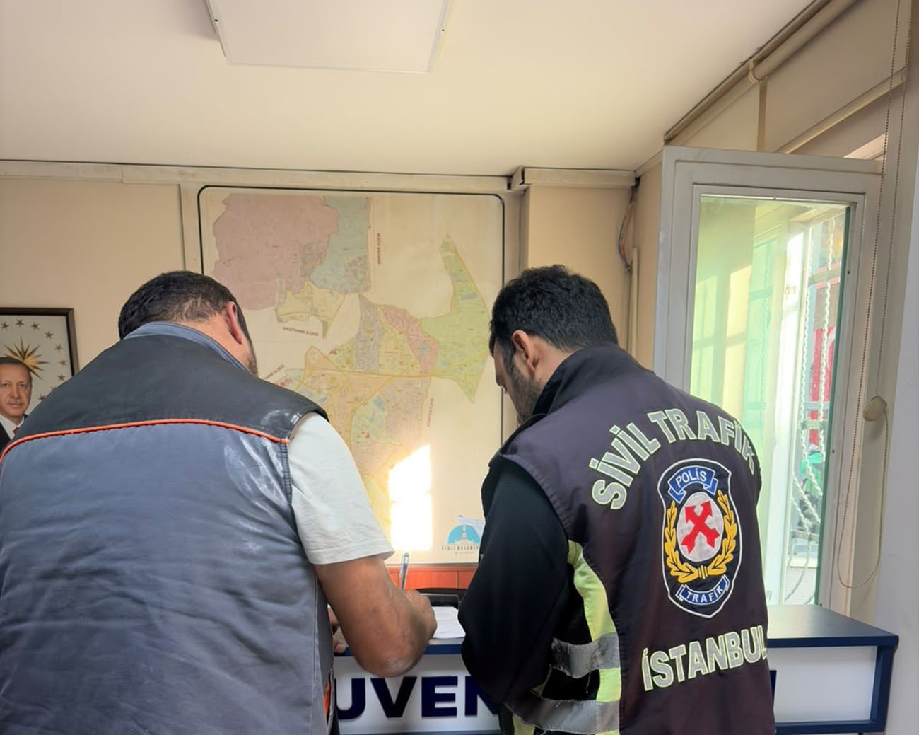 Şişli’de motosiklet sürücüsünü darp eden sürücüye 180 bin TL ceza kesildi
