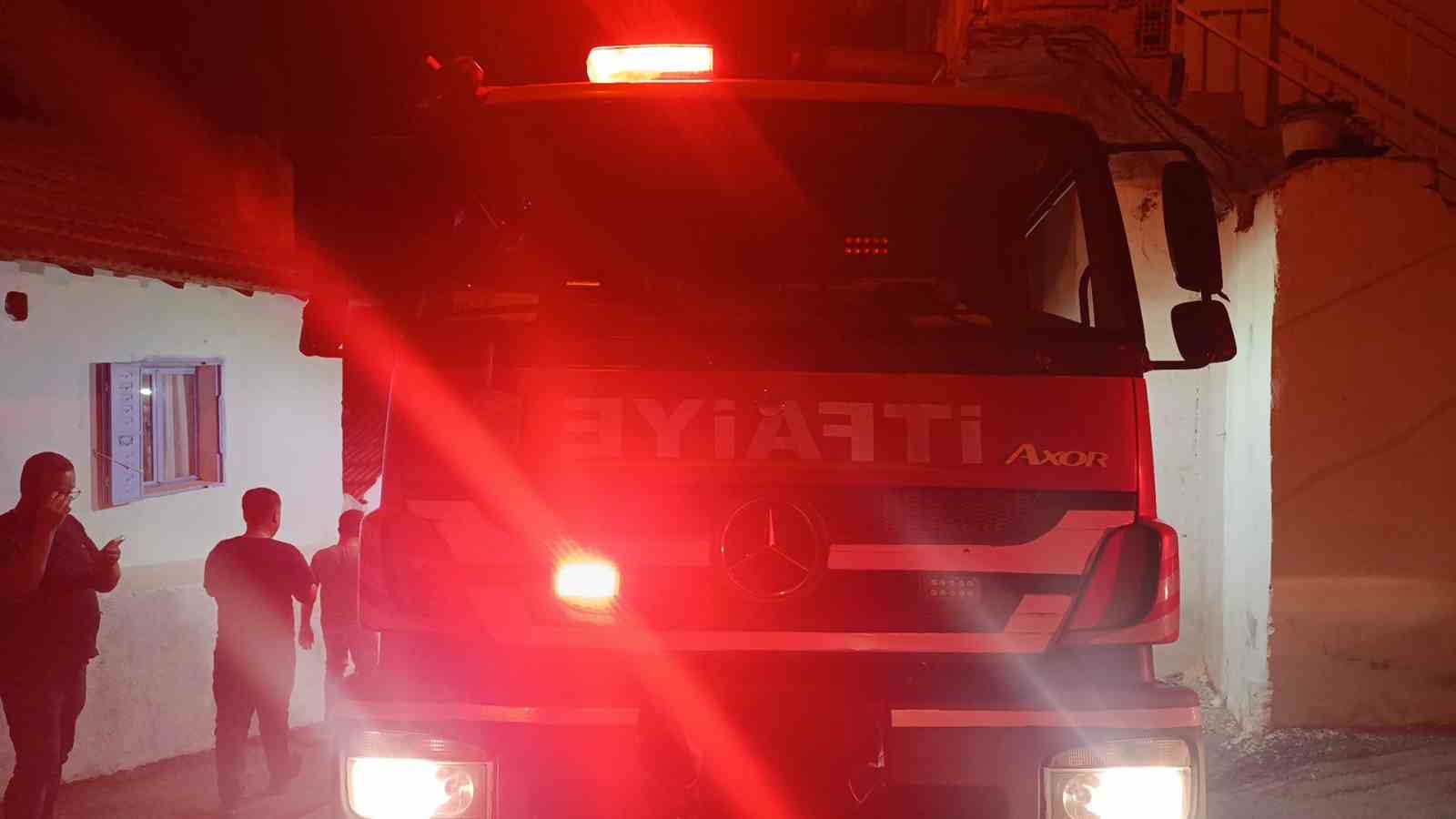 Söke’de zirai alan yangını