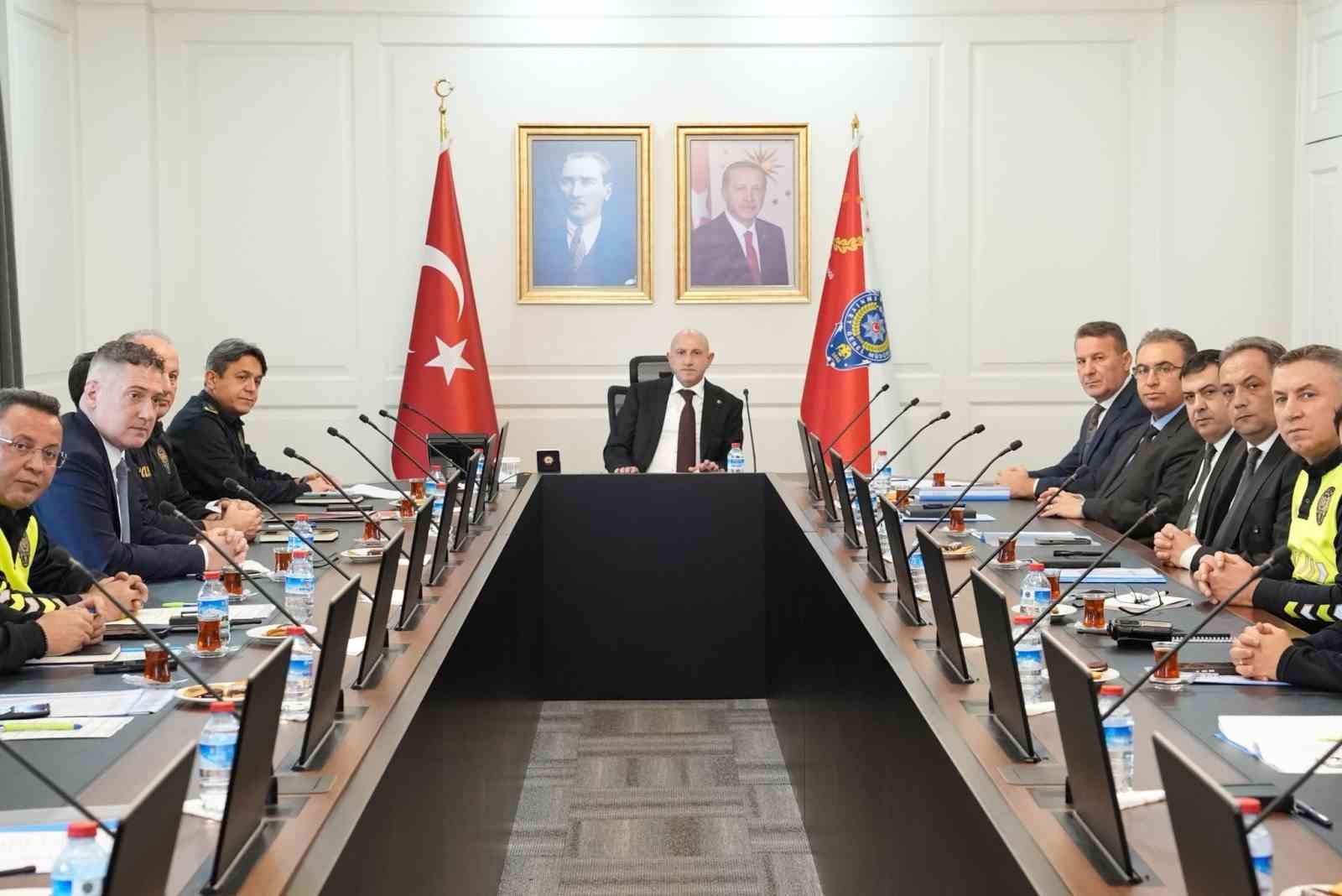 Ankara Emniyet Müdürlüğü, Cumhuriyet Bayramı ve Türk Devletleri Teşkilatı Zirvesi için güvenlik toplantısı gerçekleştirdi