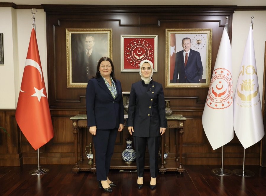 Bakan Göktaş, Foça Belediye Başkanı Fıçı ile bir araya geldi