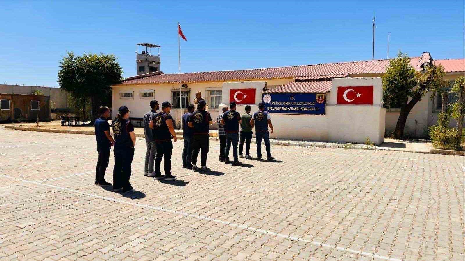 Diyarbakır’da haklarında kesinleşmiş hapis cezası bulunan 76 kişi yakalandı