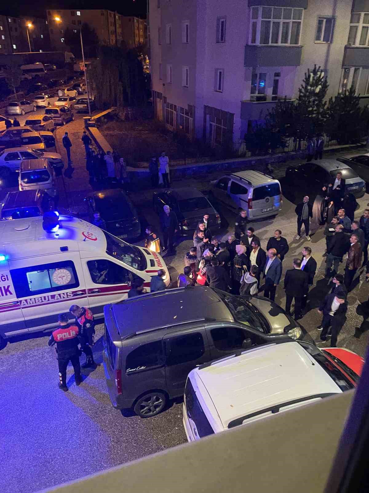 Erzurum’da düğünde bıçaklı kavga: 1’i ağır 3 yaralı