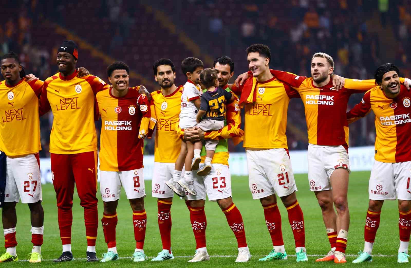 Galatasaray maç fazla liderliğe yükseldi
