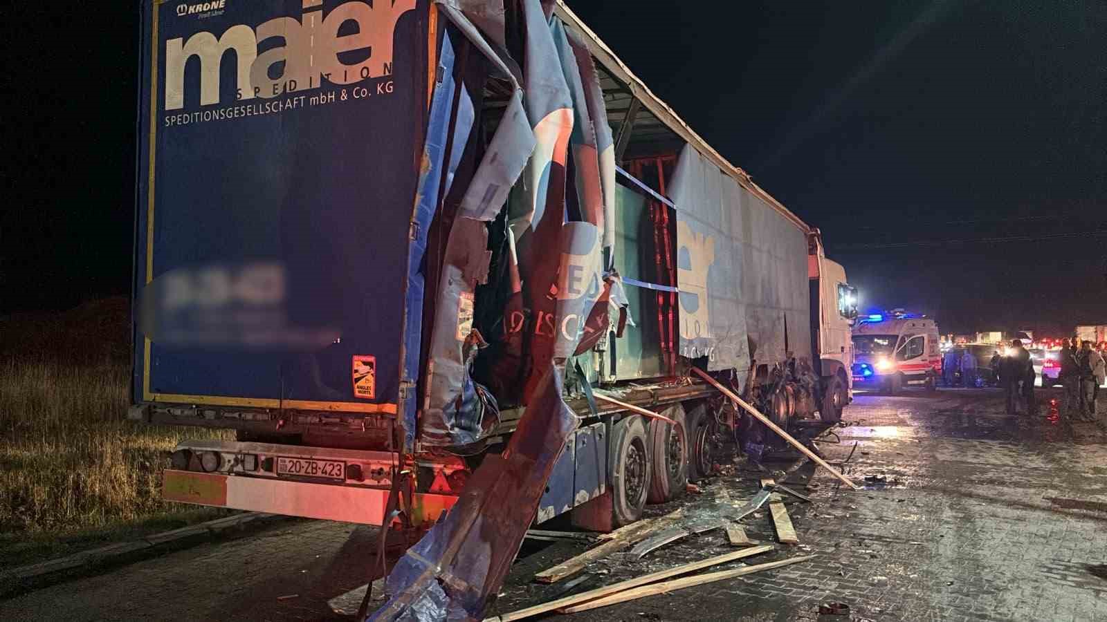 Karabük’te zincirleme trafik kazası: 3 yaralı