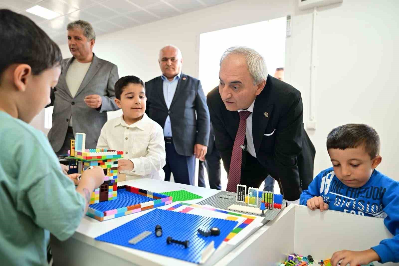 Mavi Dünya Parkı özel çocuklara destek oluyor