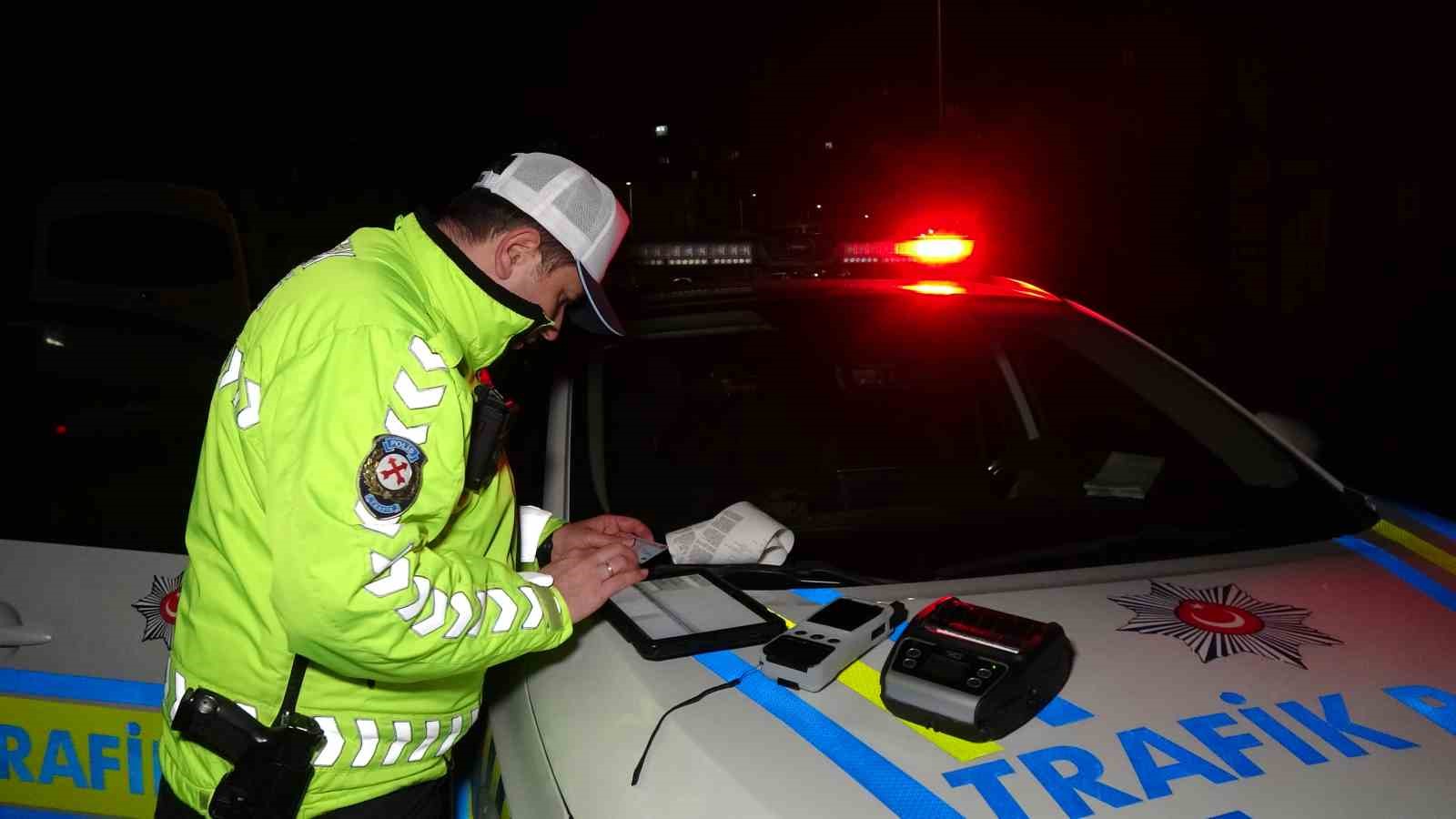 Polisin 