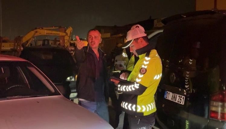 Polisten kaçan alkollü sürücüden basın mensubuna saldırı