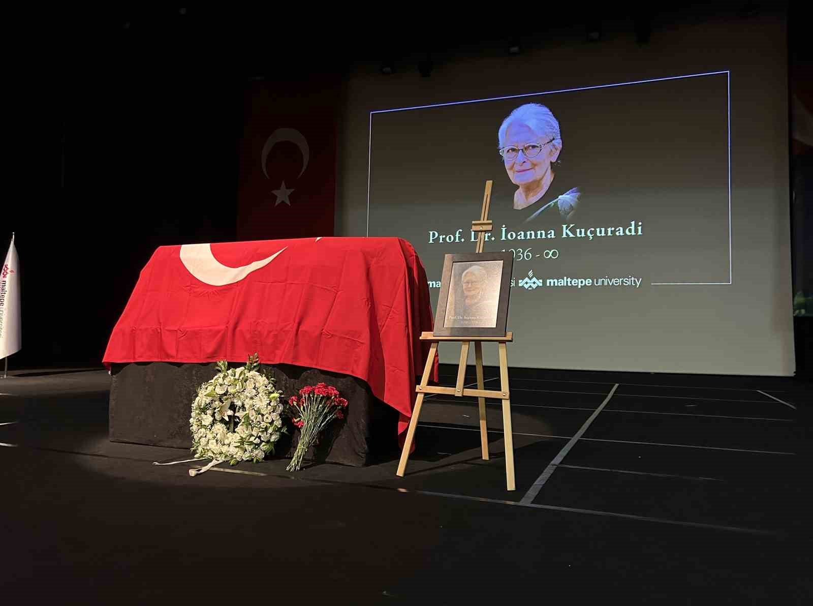 Prof. Dr. İoanna Kuçuradi son yolculuğuna uğurlandı