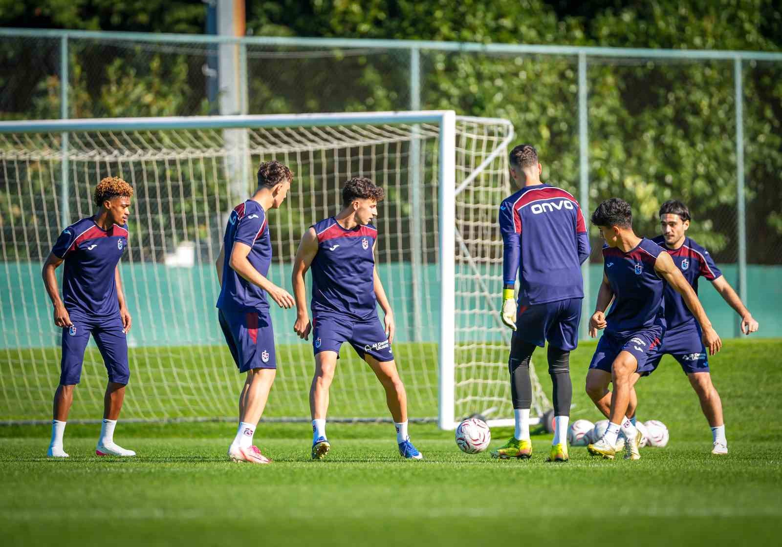 Trabzonspor, Çaykur Rizespor maçı hazırlıklarına başladı