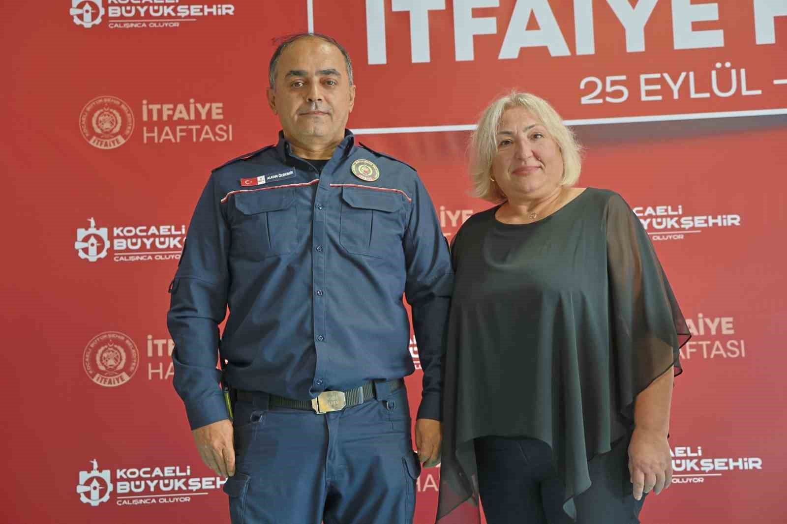 Yangında annesi ve teyzesi kurtarılmıştı: 