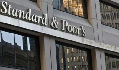 Standard & Poor’s, Türkiye’nin Kredi Notunu Yükseltti