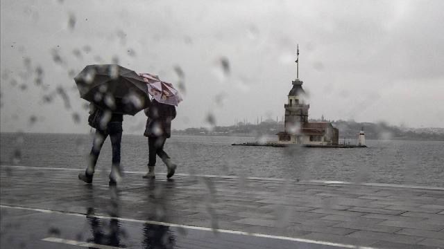 İstanbullulara uyarı: Sağanak geliyor!