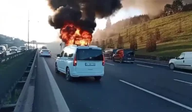 Son Dakika | Bağcılar’da yolcu otobüsü yandı