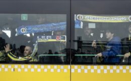 Fenerbahçeli taraftarlar, derbi için Tüpraş Stadı’na hareket etti