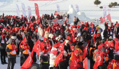 Binlerce vatandaş Sarıkamış’ta bir araya geldi