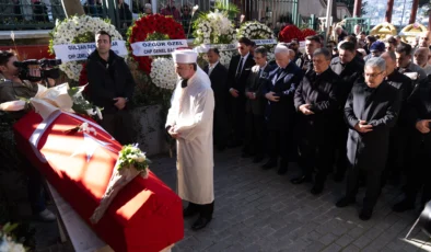 Yazar Selim İleri son yolculuğuna uğurlandı