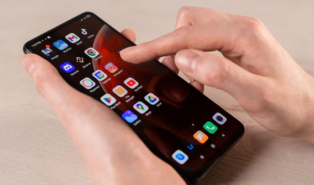 2 Haftada 10 Yıl Gençleştiler Telefondan Bu Uygulamayı Silin Yapılan bir araştırmaya göre, cep telefonun internetini 2 hafta boyunca