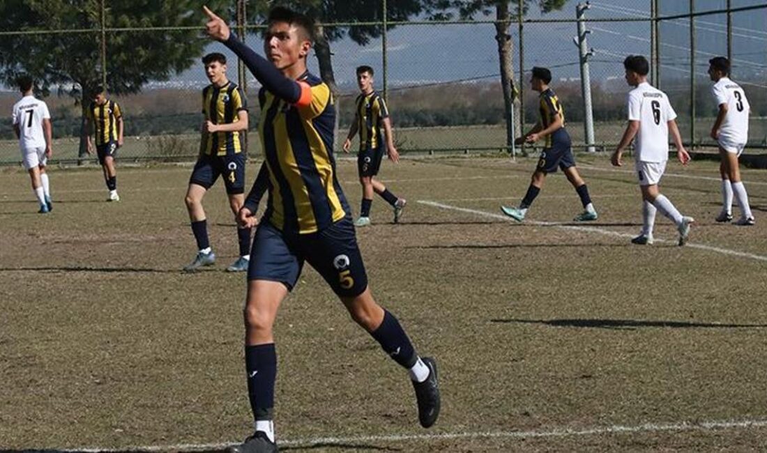 2.Lig’den İspanya’ya Transfer! Resmi teklif Yaptılar TFF 2. Lig Kırmızı Grup ekiplerinden Menemen FK’nın U-17 takımında