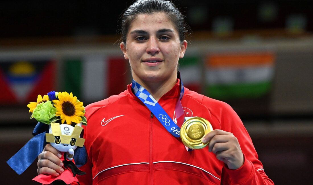 Boksta başarılı sporcularımız aldıkları başarılarla göğsümüzü kabartmayı sürdürüyor. Bu akşam