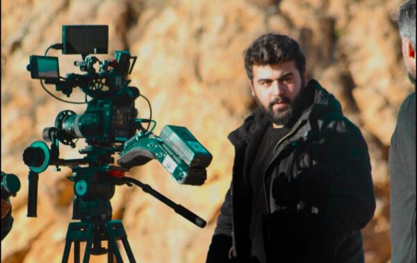 Yapımcılığını Nazin Medya’nın üstlendiği, Batuhan Çelik’in yönettiği filmin çekimlerinde sürprizler