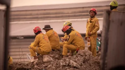 Myanmar’ı vuran 7.9 ve 6.4 büyüklüğündeki iki yıkıcı depremin ardından