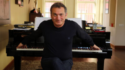 Ünlü caz sanatçısı Kerem Görsev, şarkıcı Neco’nun Oya Germen ile