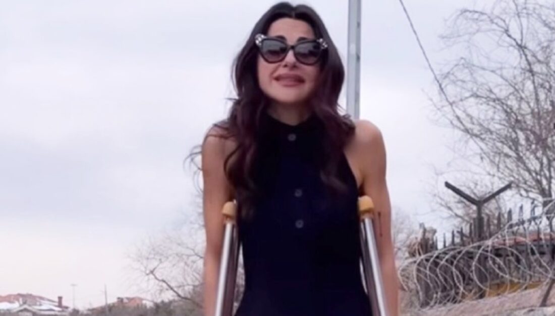 Nesrin Cavadzade, hastanelik oldu – Magazin haberleri Ünlü oyuncu Nesrin Cavadzade, aşırı spor nedeniyle kalça kemiklerinde ödem