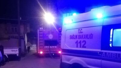 Mersin’in Tarsus ilçesinde metruk evde çıkan yangında 1 kişi hayatını