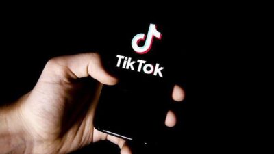 Arnavutluk hükümetinin, Kasım 2024’ten itibaren tartışmalara neden olan TikTok’un, ülke
