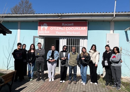 Kocaeli Otizmli Çocuklar Derneği (KOÇDER), 2 Nisan Otizm Farkındalık Günü