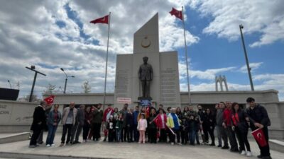 Kocaeli Otistik Çocuklar Derneği tarafından düzenlenen Otizm Farkındalık Yürüyüşü, yoğun