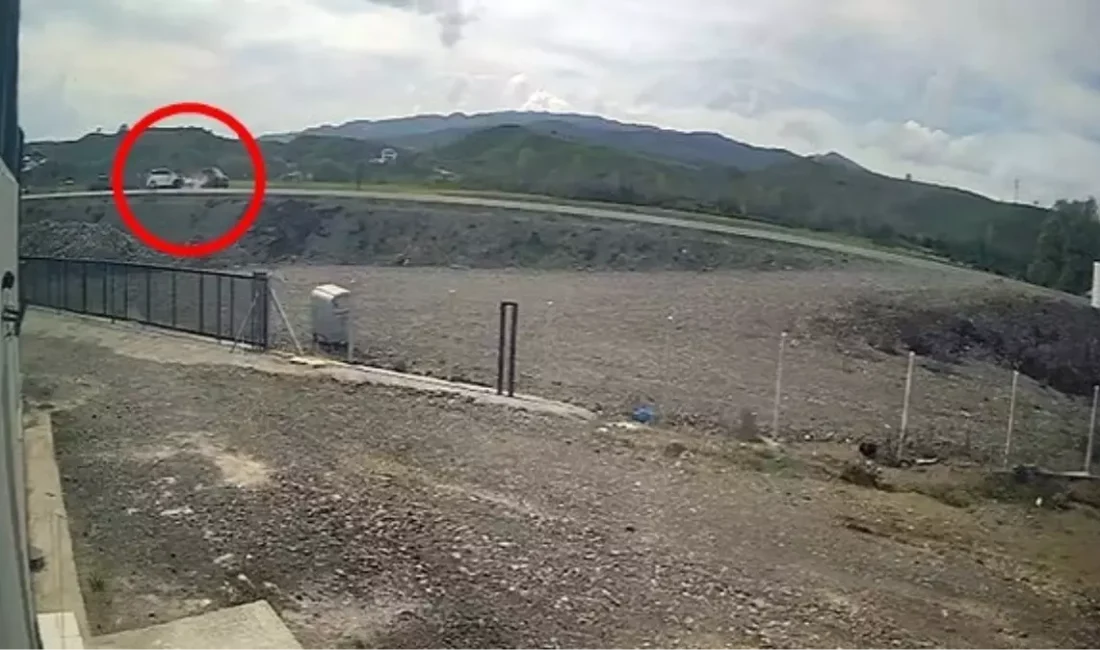 BİNGÖL’de bir otomobil ile sürücü kursu eğitim aracının çarpıştığı kazada