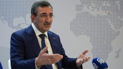 Cumhurbaşkanı Yardımcısı Cevdet Yılmaz, sosyal medya hesabından yaptığı açıklamada, Cumhurbaşkanı Recep Tayyip