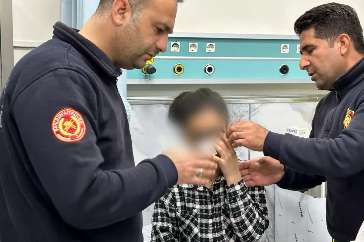 Şanlıurfa’da inanılması zor bir olay yaşandı. Elbise giyen 15 yaşındaki