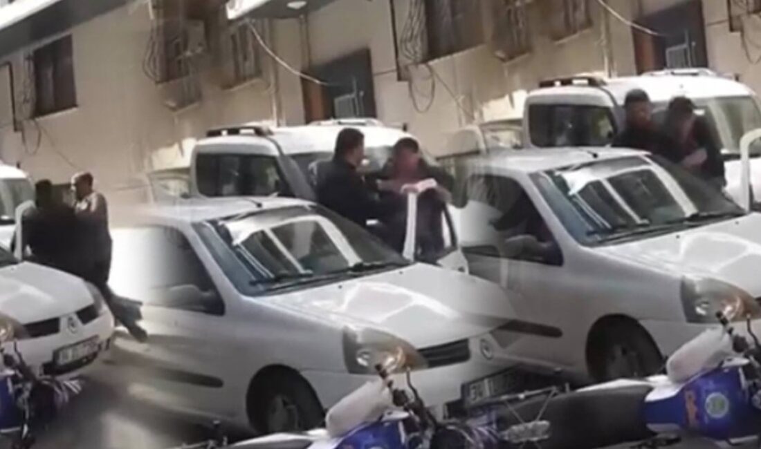 Motosikletliye Çarpıp Kaçan Zanlı Yakalanınca Bıçak Çekti! Esenler Tuna Mahallesi’nde meydana gelen trafik kazasının ardından, otomobil sürücüsü