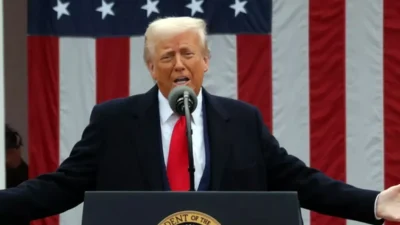 ABD Başkanı Donald Trump önceki gün yeni gümrük tarifelerini tüm