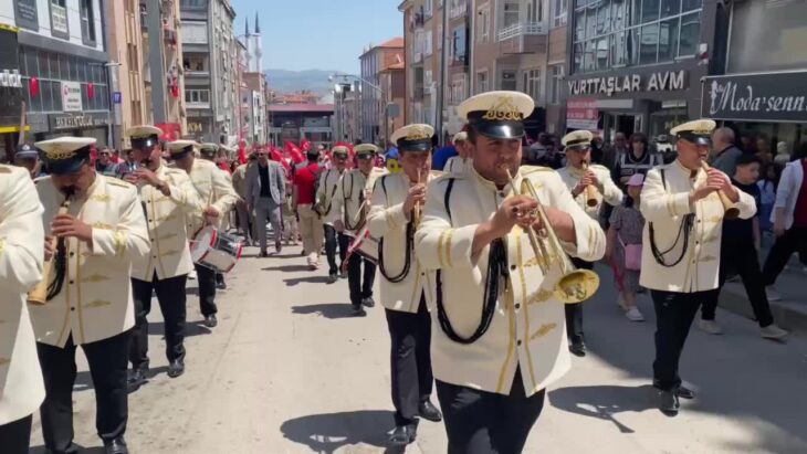 İNANILMAZ bir gündü! Kırıkkale bugün adeta kırmızı beyaza büründü! 19