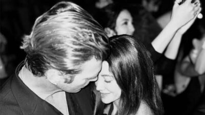 Ünlü çift, İspanya tatillerinden paylaştıkları kareyle sosyal medyada gündem oldu.