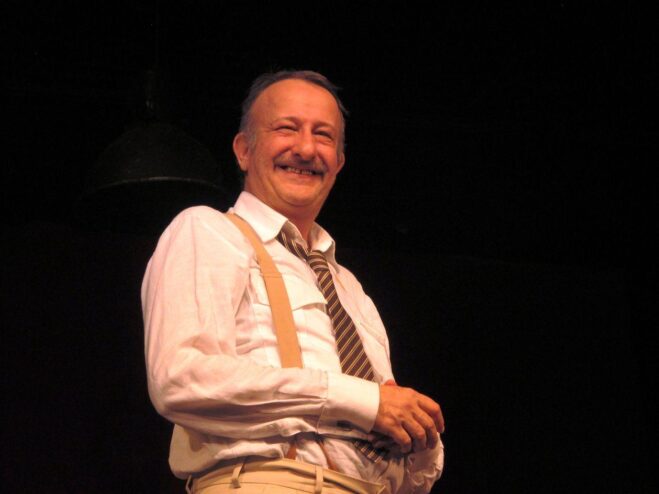 Ünlü tiyatro ve sinema oyuncusu Necip Naşit Özcan, 4 Mayıs
