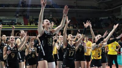 Voleybol Kadınlar CEV Şampiyonlar Ligi’nde Dörtlü Final heyecanı, İstanbul’da yaşanacak.Kadın voleybolunda Avrupa’nın kulüpler düzeyindeki bir numaralı organizasyonunun 2024-2025 sezonu