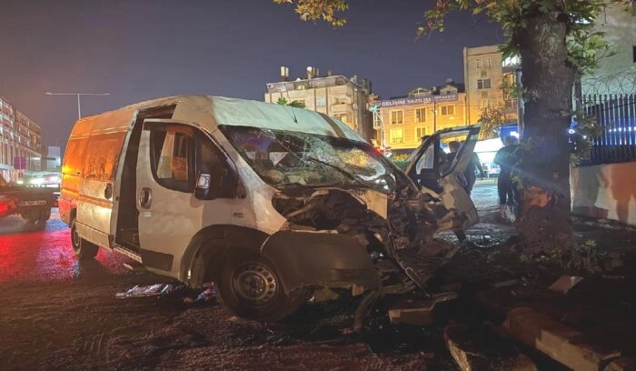 Gece saatlerinde Avcılar Cihangir Mahallesi Petrol Ofisi Caddesi’nde meydana gelen