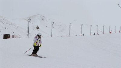 ERZURUM – Türkiye’nin gözde kayak merkezlerinden Palandöken’de 4 Mart 2025