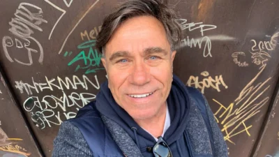 Türk spor medyasının duayen isimlerinden, sevilen spor spikeri Sabri Ugan,