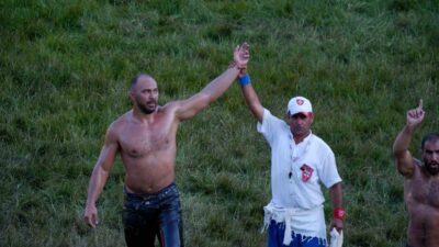 Tarihi Kırkpınar Yağlı Güreşleri’nin 664. edisyonunda, heyecan dolu ikinci gün