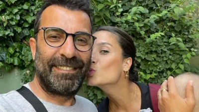 Ünlü oyuncu Emre Karayel ve eşi Gizem Karayel, ailelerini genişletme